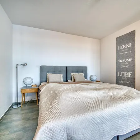 - Haus A, App 0a0705