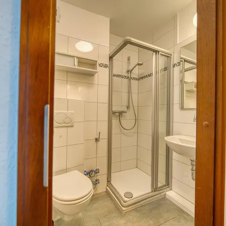 - Haus A, App 0a0705 Apartman *